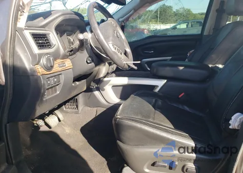 2017 Nissan Titan Sv z USA, uszkodzony, nr VIN 1N6AA1E63HN534383